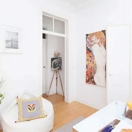 Beatiful Alfama, Charming